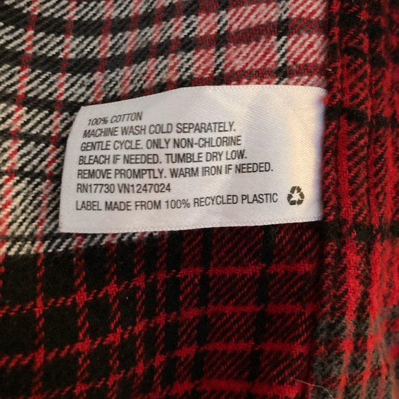 Red long sleeve flannel size small - Picture 4 of 4